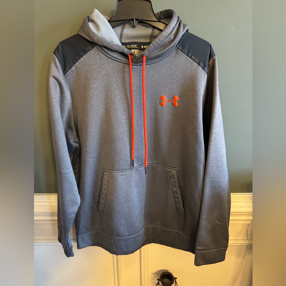 Under Armour Hooded Sweatshirt - Picture 1 of 2